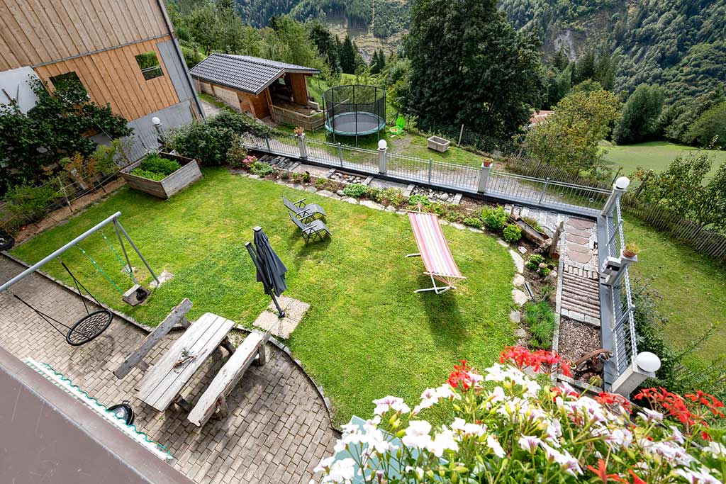 Schoesserhof_Gerlosberg_Garten-Fotograf_Hannes_Dabernig.jpg
